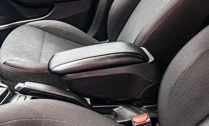 Hyundai i20 cena 53900 przebieg: 64187, rok produkcji 2019 z Staszów małe 277